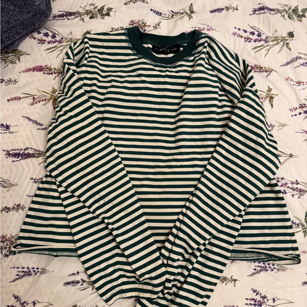 Striped Green and White Lioness tee